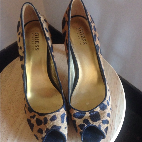 Guess Peep Toe Heels Size 8 1/2 - Picture 2 of 3